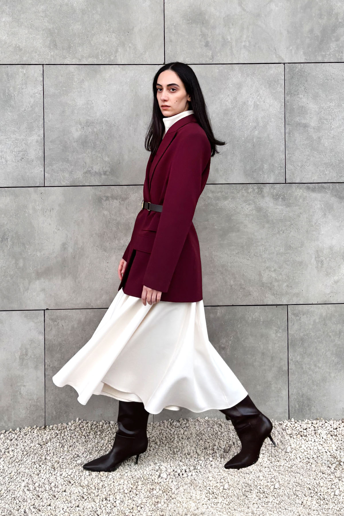 Crescent Line Rosette Midi Boy Elbise Krem