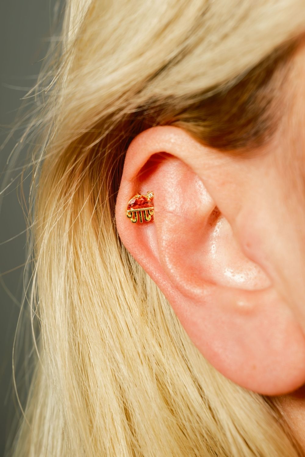 piayuli Orange Jellyfish Piercing