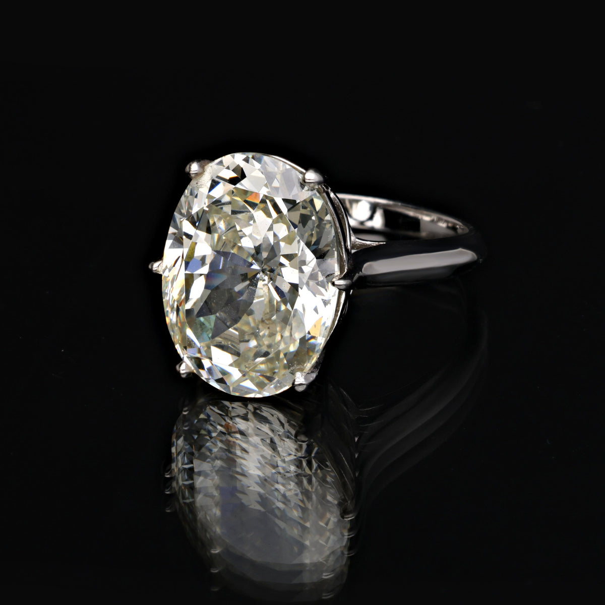 SooSilkyGems BIG OVAL SOLITAIRE RING