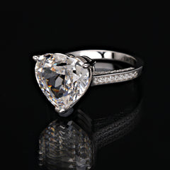 SooSilkyGems HEART SOLITAIRE SMALL PAVE RING