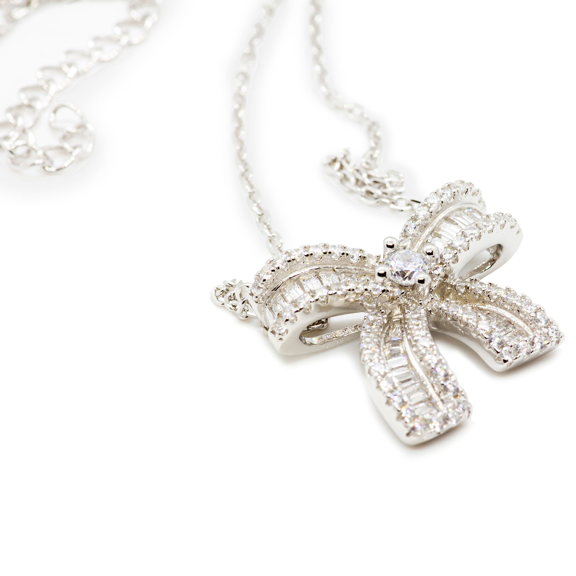 SooSilkyGems BOW NECKLACE NO 101