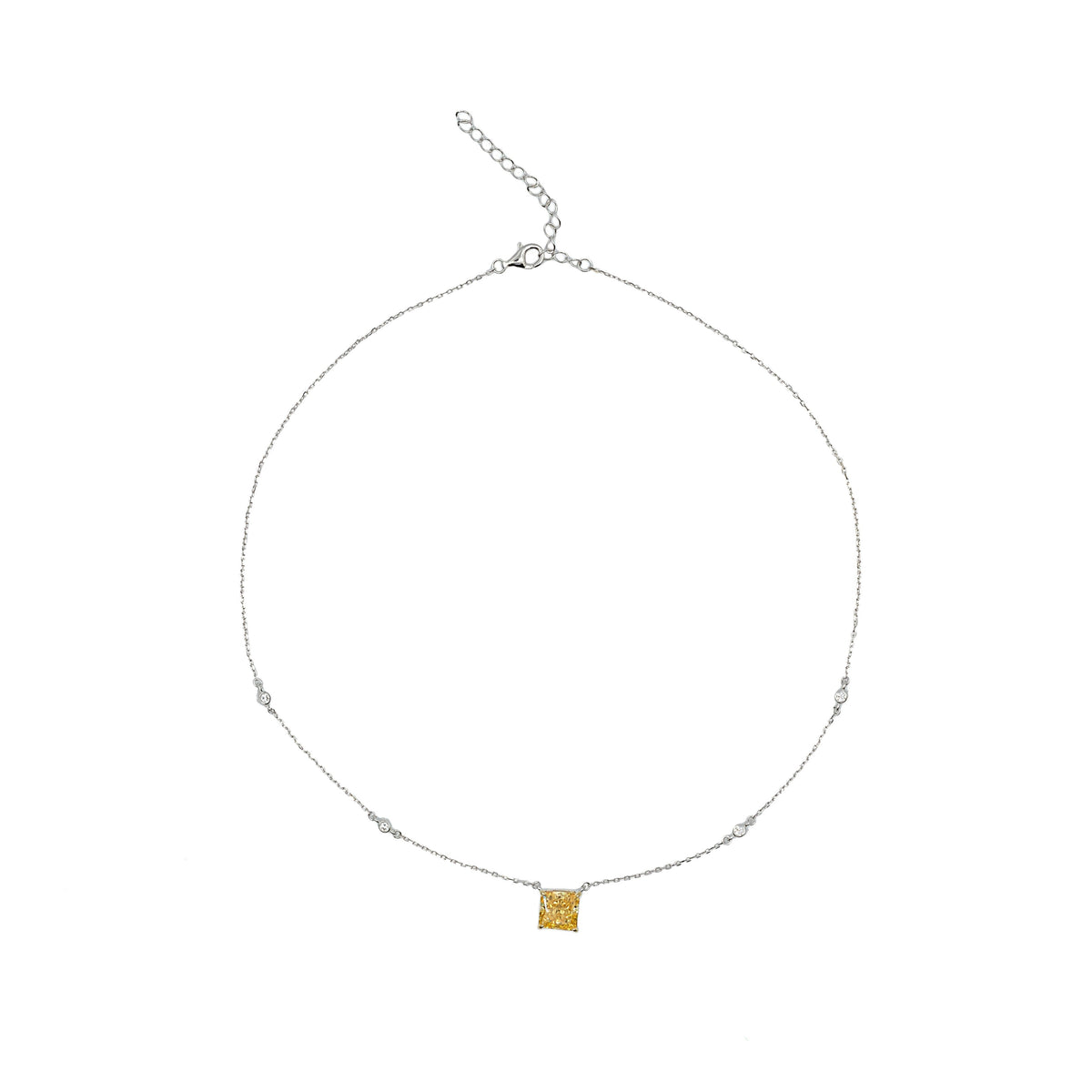 SooSilkyGems SMALL CARRE CHAIN NECKLACE