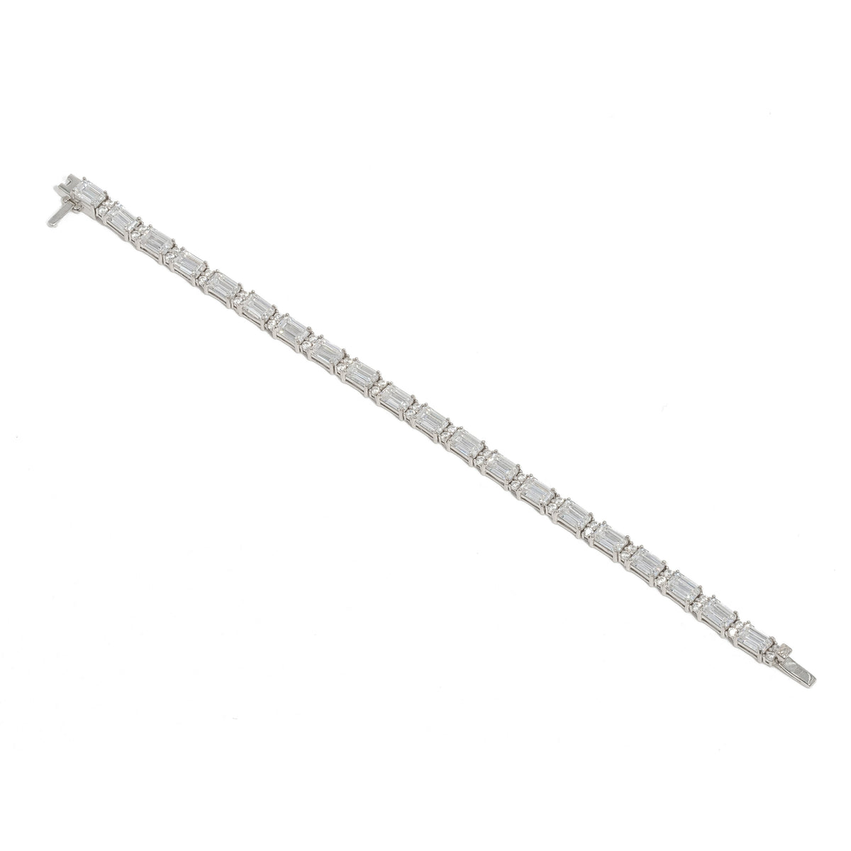 SooSilkyGems BAGUETTE BRACELET TINY STONES BETWEEN